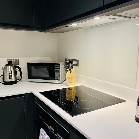 Stunning One Bedroom Apartment In Old Trafford Manchester Eksteriør billede