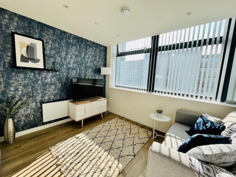 Stunning One Bedroom Apartment In Old Trafford Manchester Eksteriør billede